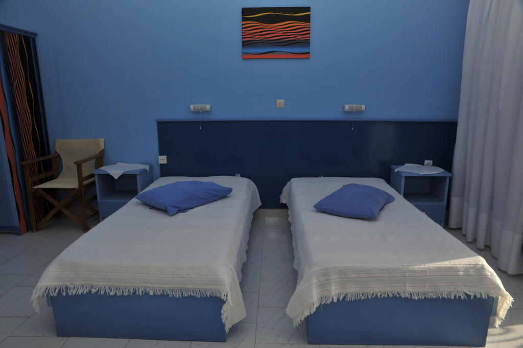 Eυσταθία Ξενοδοχείο Ξηρόκαμπος Δωμάτιο φωτογραφία